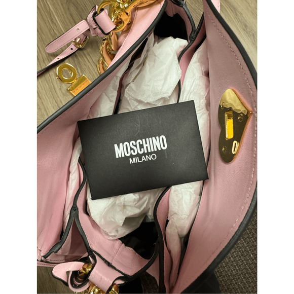 Moschino NWT Heart Lock Leather Shoulder Bag in Pink - Picture 6 of 10
